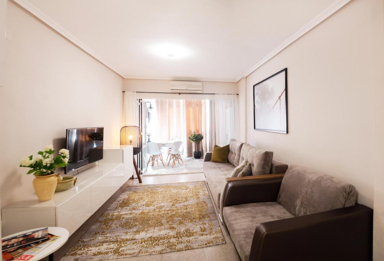 Holiday Studio Jardin Playa Torrevieja Buitenkant foto