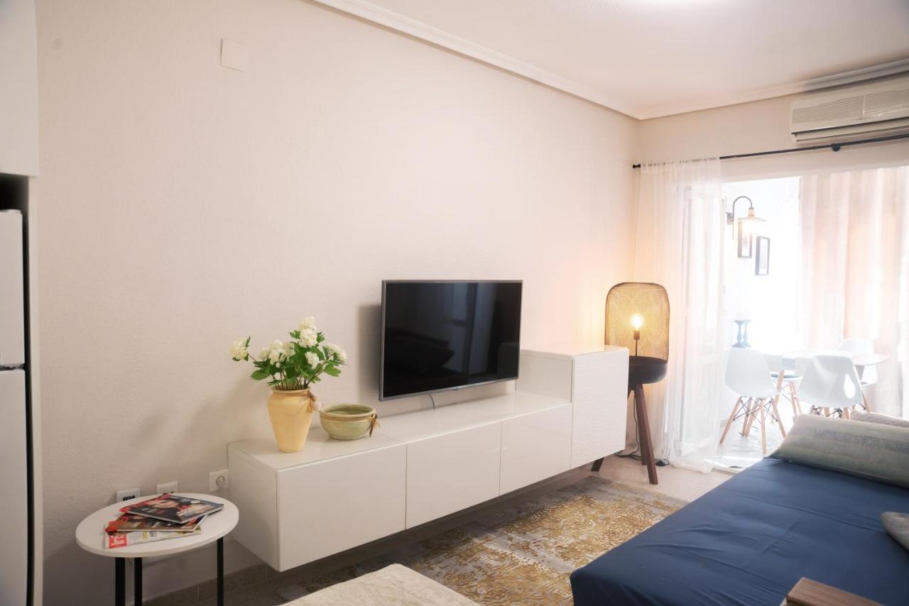 Holiday Studio Jardin Playa Torrevieja Buitenkant foto