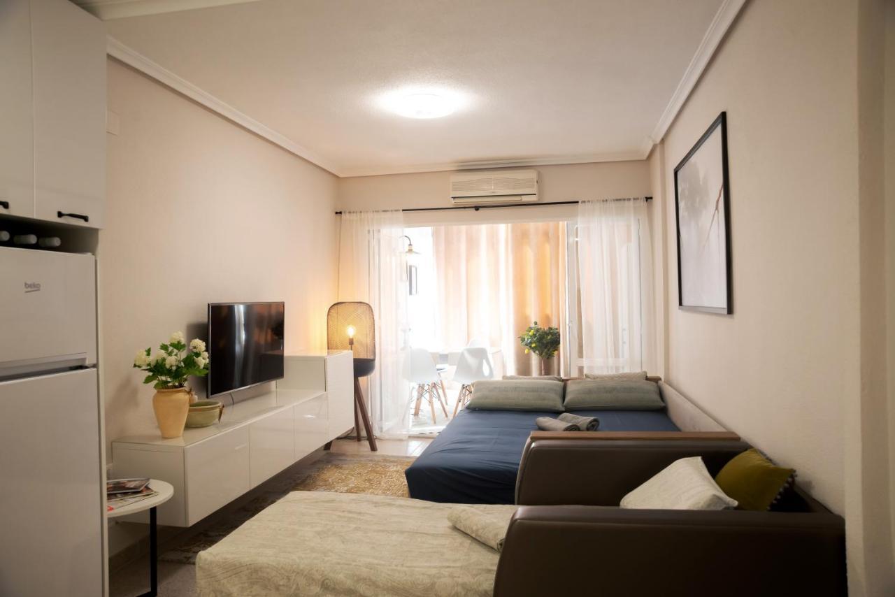 Holiday Studio Jardin Playa Torrevieja Buitenkant foto