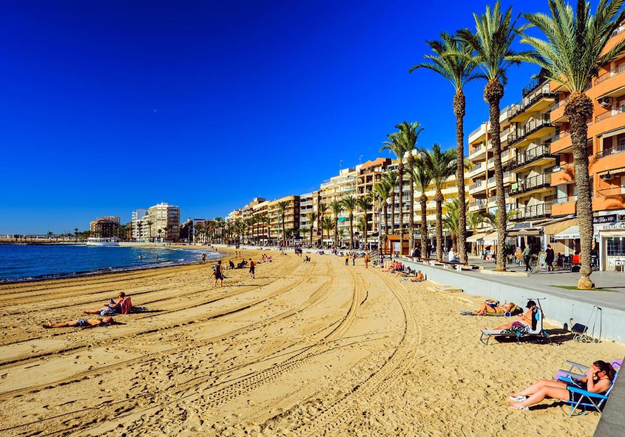 Holiday Studio Jardin Playa Torrevieja Buitenkant foto